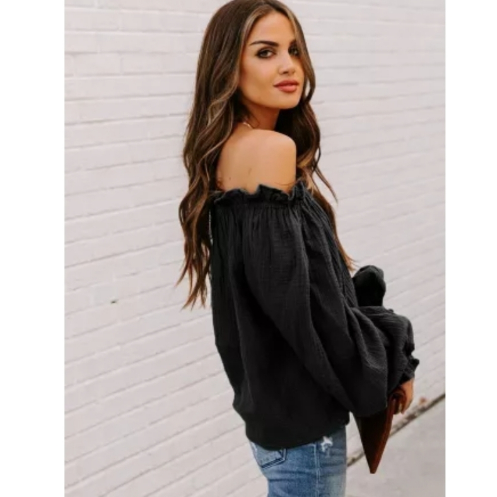 Last One. New boutique boho ruffle top - Picture 2 of 8